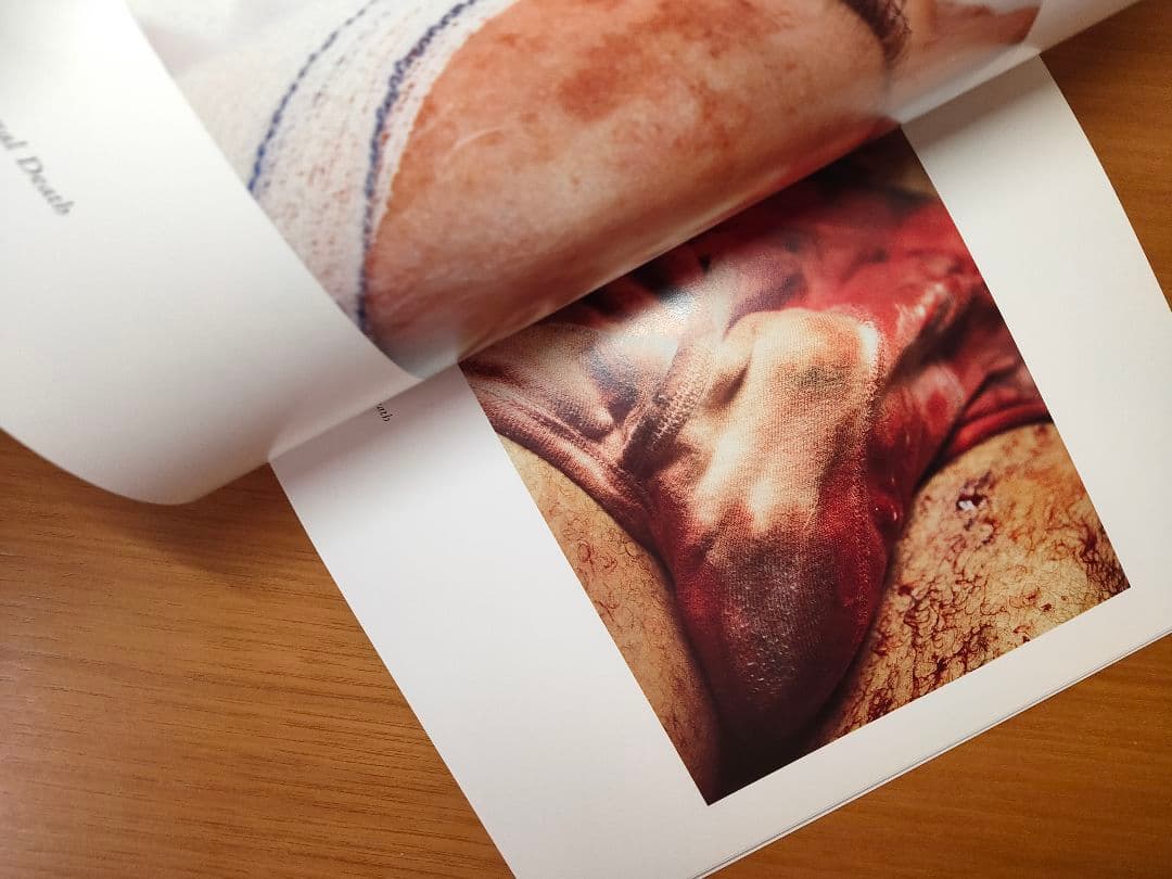 アンドレス・セラーノ　Andres Serrano　 The Morgue