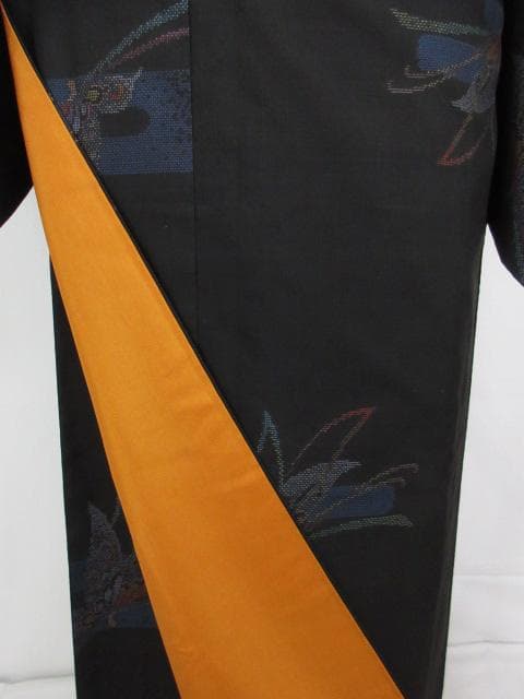 美品！純泥染＊７マルキ＊本場奄美大島紬＊飛び柄＊揚羽蝶＊着物＊１６１ｃｍ＊裄６４