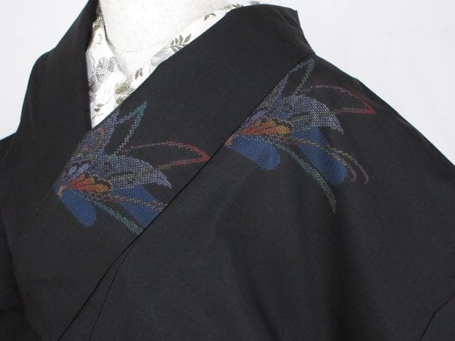 美品！純泥染＊７マルキ＊本場奄美大島紬＊飛び柄＊揚羽蝶＊着物＊１６１ｃｍ＊裄６４