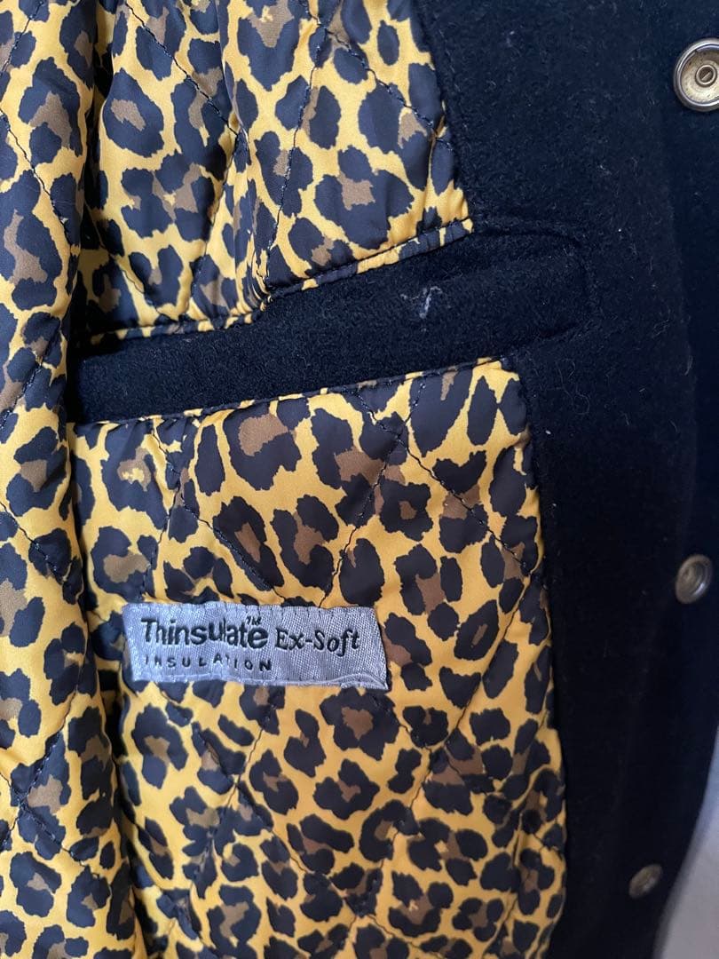 NEWERA スタジャン ブラック ヒョウ柄裏地