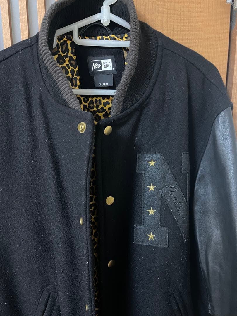 NEWERA スタジャン ブラック ヒョウ柄裏地