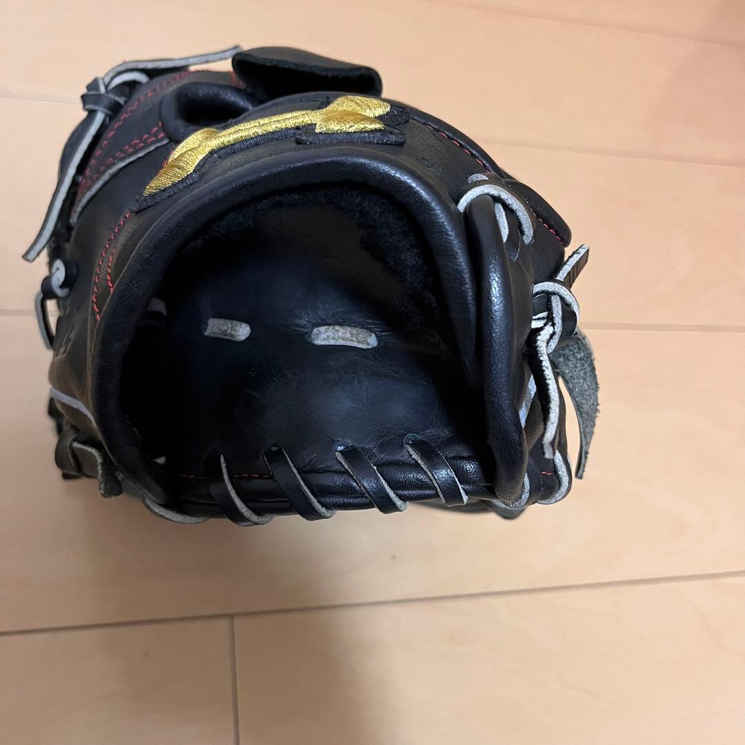 アンダーアーマー　硬式用　左投げ　グローブ　左投手　サウスポー