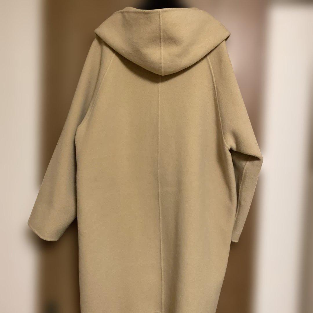 カレンソロジー　Manteco フード付きベージュコート