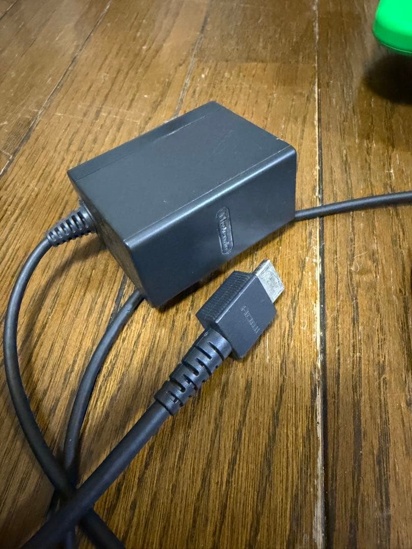 Nintendo Switch 本体 グリーン/レッド　使用感有ります