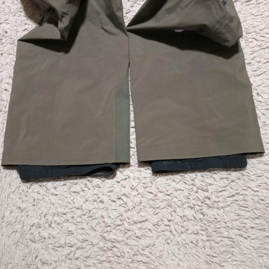 【新品】ノースフェイス ビブ GORE-TEX 　スノーパンツ　Lサイズ