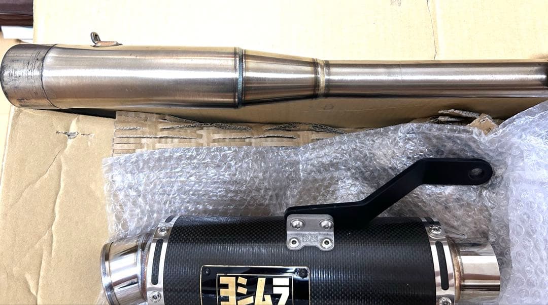 美品　ヨシムラマフラー　サイクロン　カーボン　CT125で使用
