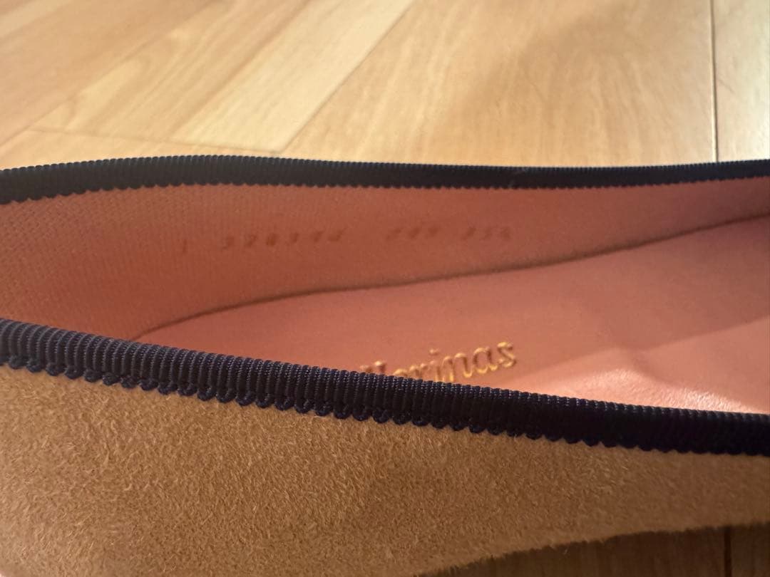 ほぼ未使用　Pretty Ballerinas フラットシューズ