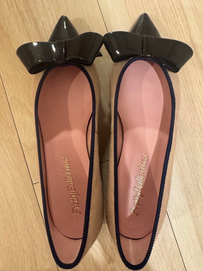 ほぼ未使用　Pretty Ballerinas フラットシューズ