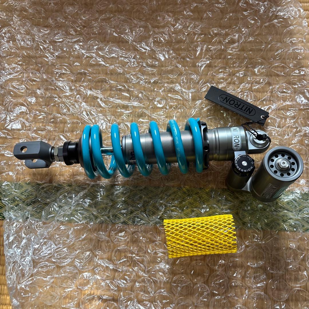 リアアクスルブロック&ナイトロン