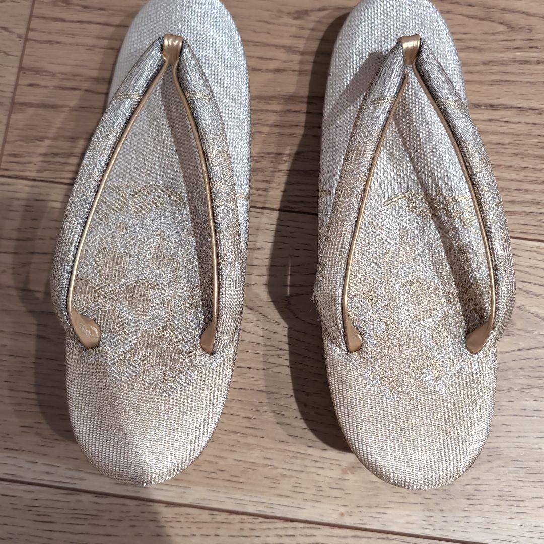 胡蝶履き　冠婚葬祭　草履バッグセット　ホワイトゴールド