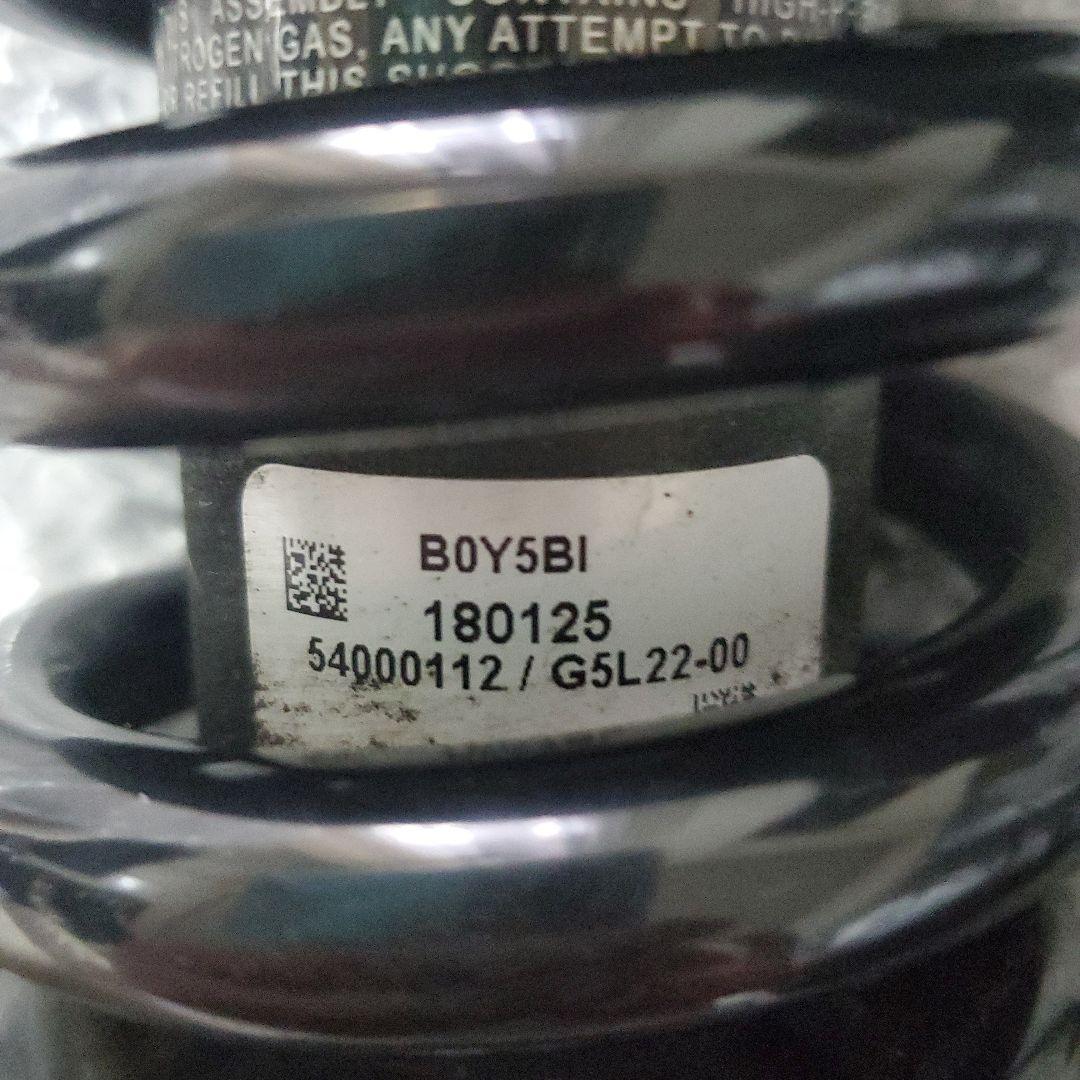 2018年式ファットボーイ　FLSTFS リアサスペンション 美品