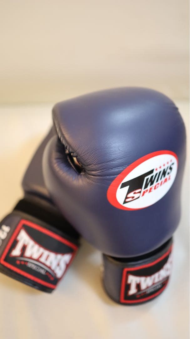 【値下げ】【美品】【TWINS SPECIAL本革】ボクシンググローブ 12oz