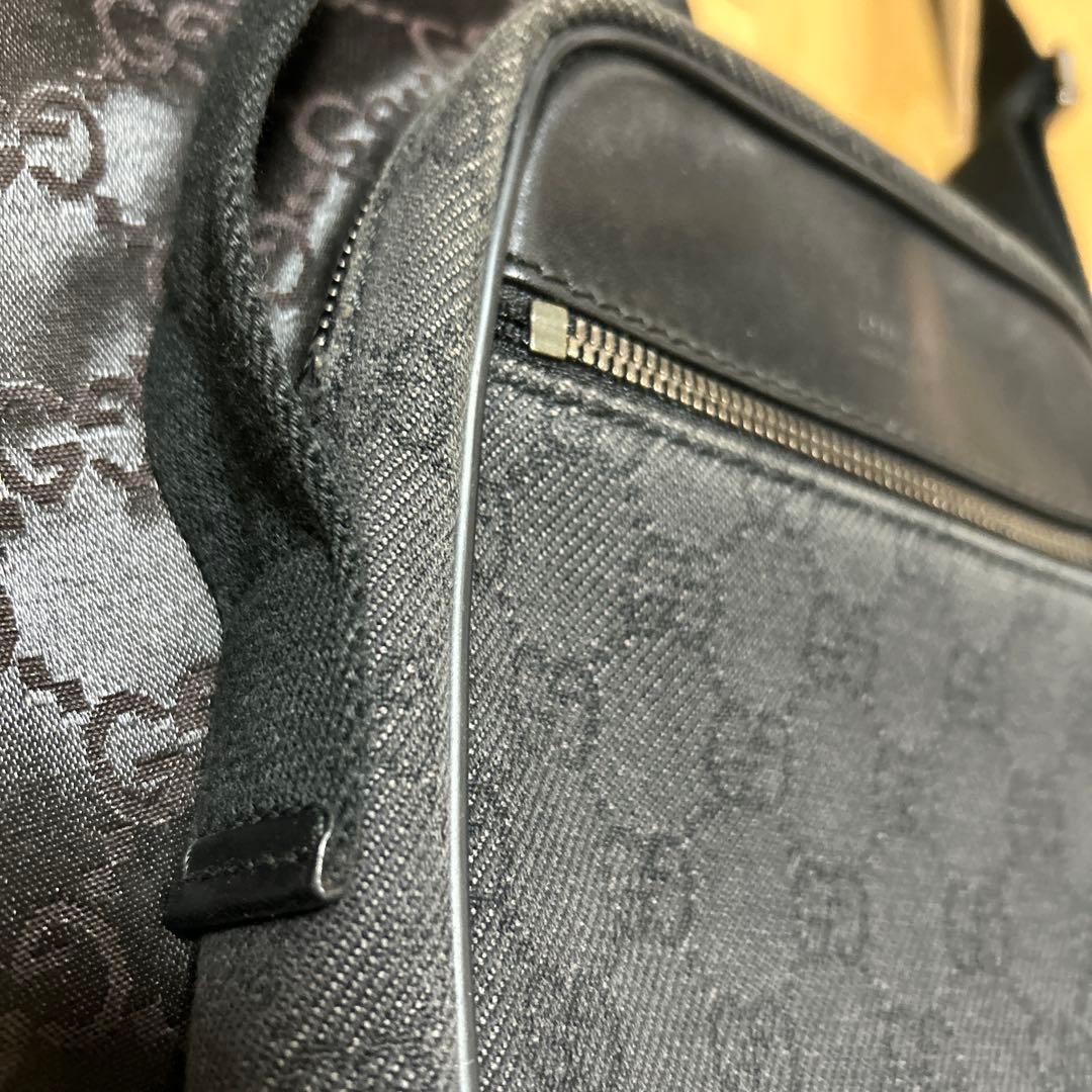 【予約品】Gucci ブラック ショルダーバッグ 収納袋付き