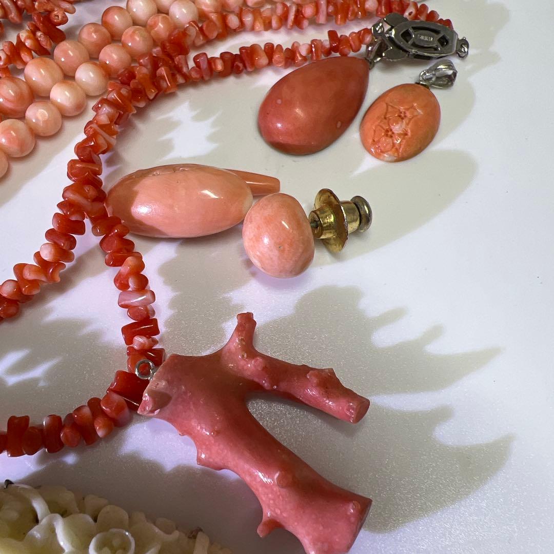 本赤珊瑚　アクセサリーなど色々　袋込210g 東Y8-0204ア㊱