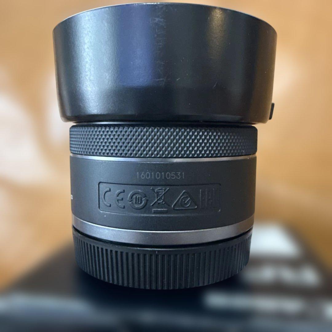Canon RF50mm F1.8 STM / フード、フィルター付