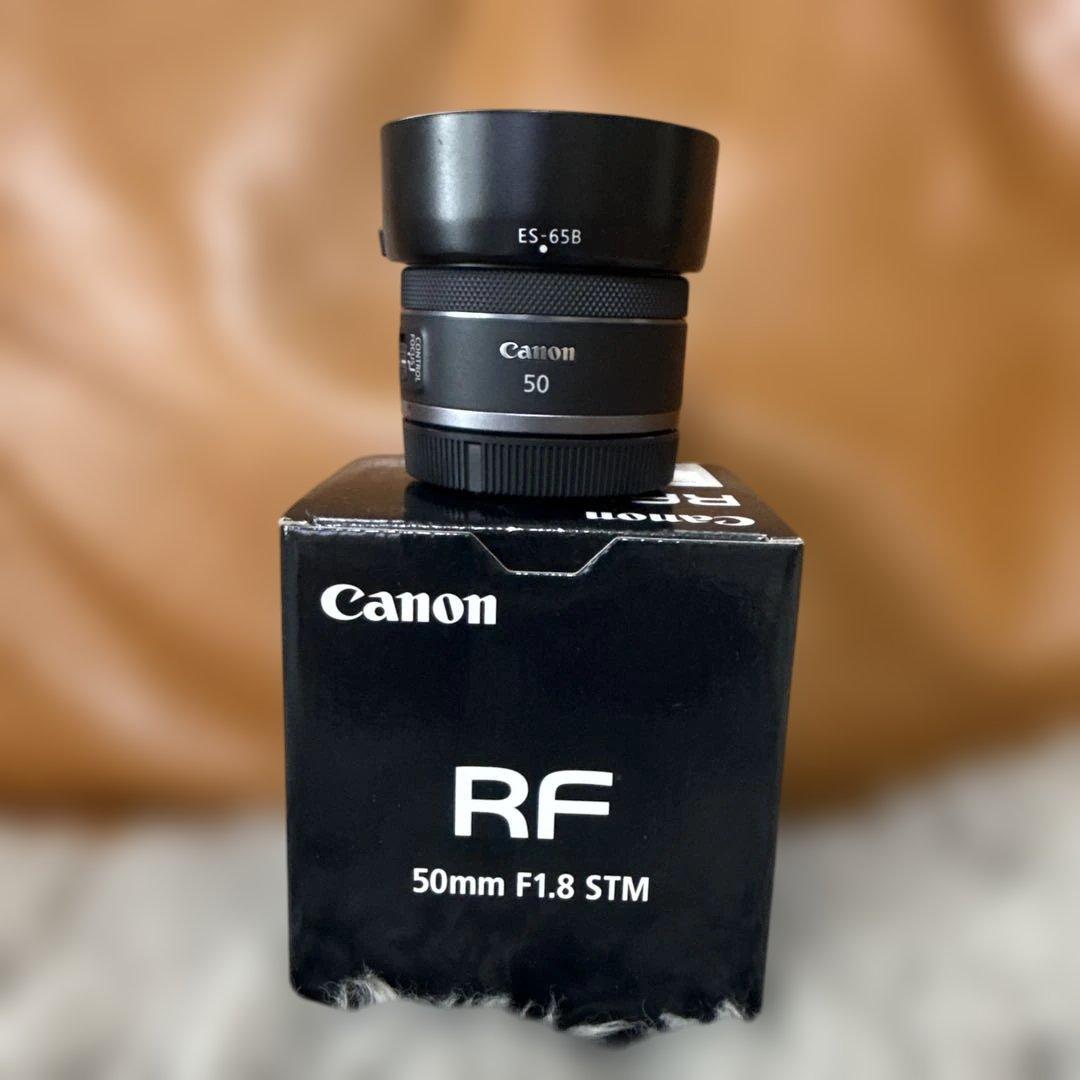 Canon RF50mm F1.8 STM / フード、フィルター付
