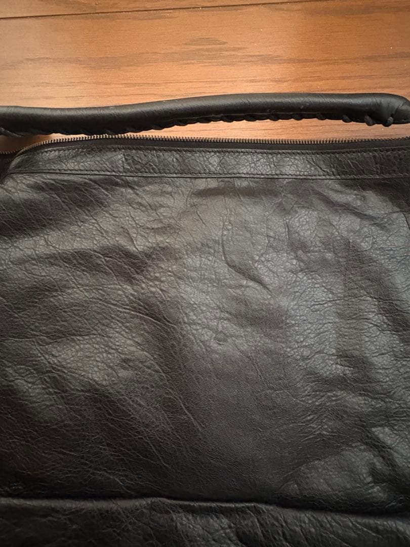 【未使用】BALENCIAGA ブラックレザー ショルダーバッグ　サンデー