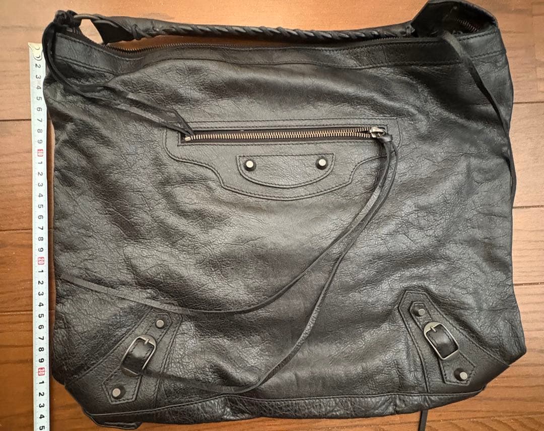 【未使用】BALENCIAGA ブラックレザー ショルダーバッグ　サンデー