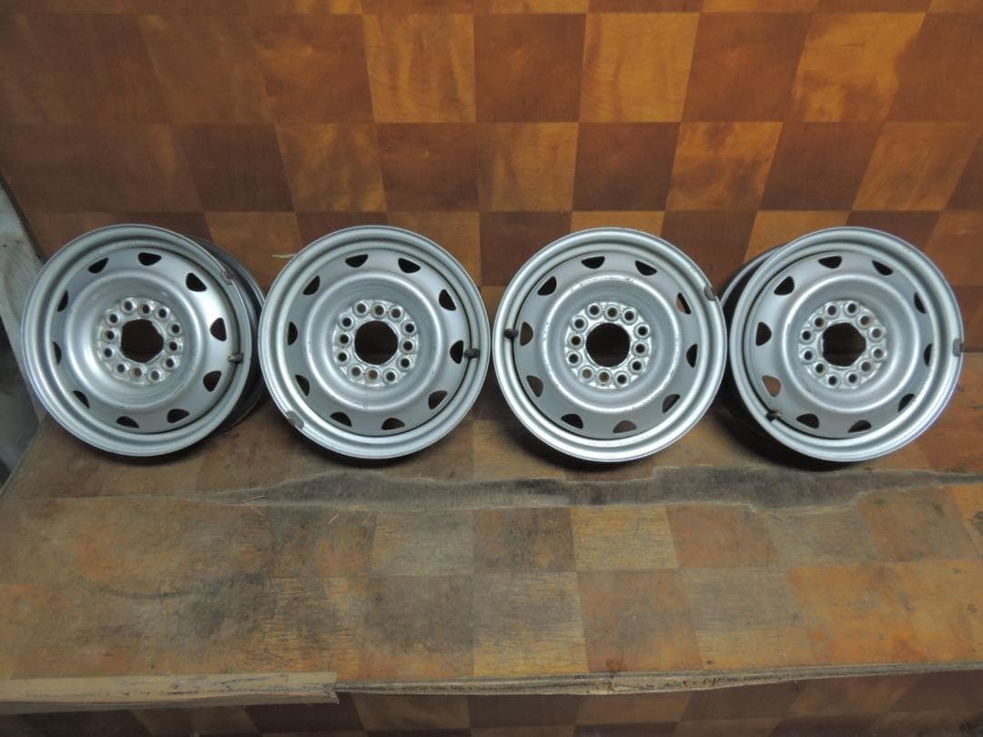 T748　13インチ　スチールホイール　4本　マルチ　4穴　錆び　傷有り