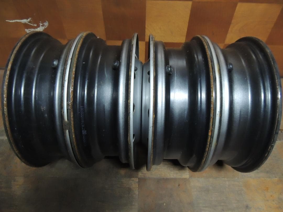 T748　13インチ　スチールホイール　4本　マルチ　4穴　錆び　傷有り