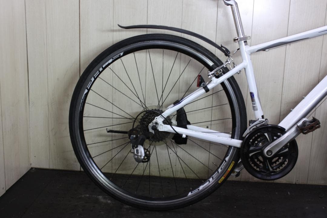 PRECISION SPORT アルミ 24速 430mm 白クロスバイク