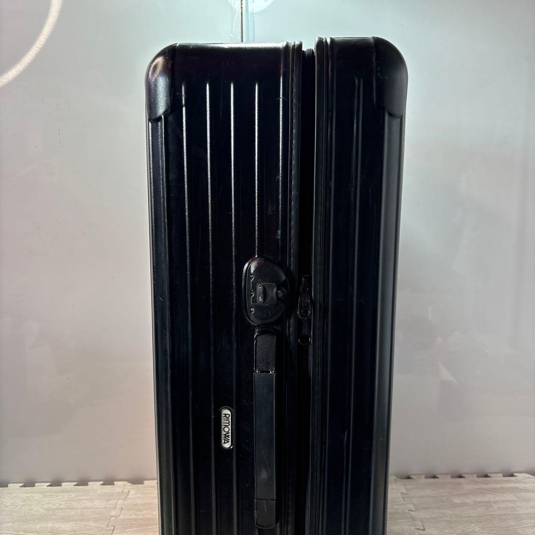 RIMOWA スーツケース【全体的に傷、汚れ等ありキャスター横に割れあり】
