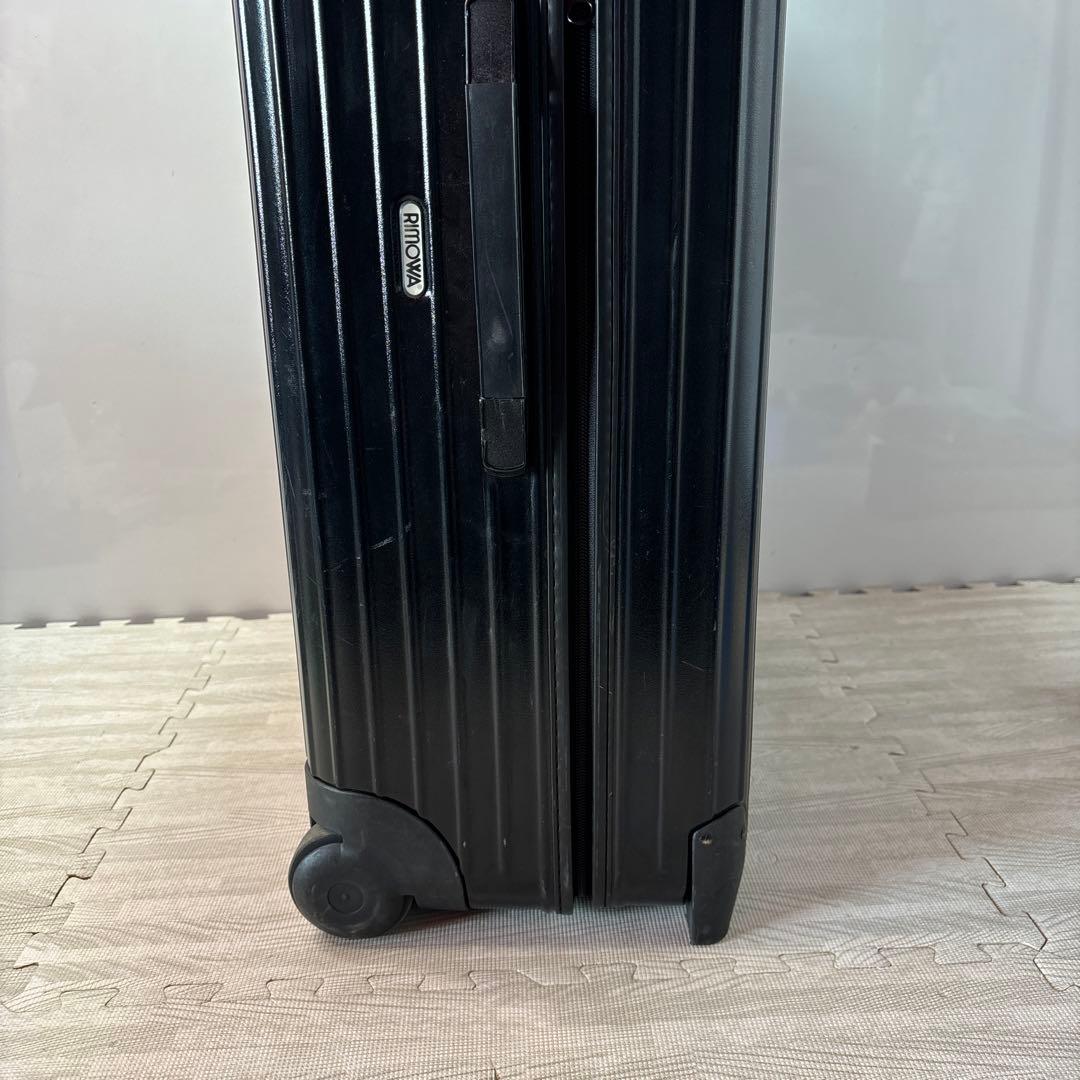 RIMOWA スーツケース【全体的に傷、汚れ等ありキャスター横に割れあり】