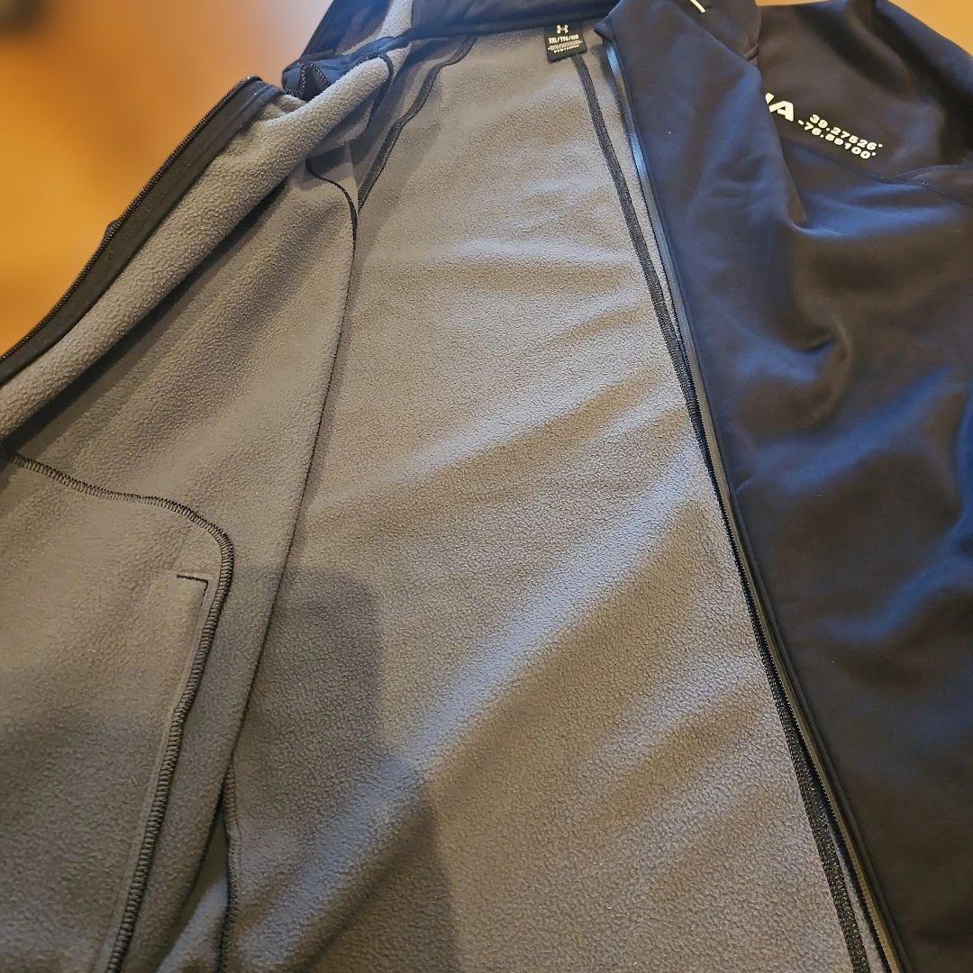Under Armour XXL ブラック ジャージ
