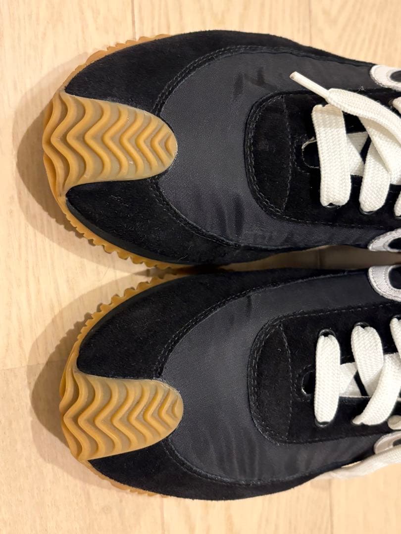 LOEWE スニーカー フローランナー　サイズ38 24〜24.5cmブラック
