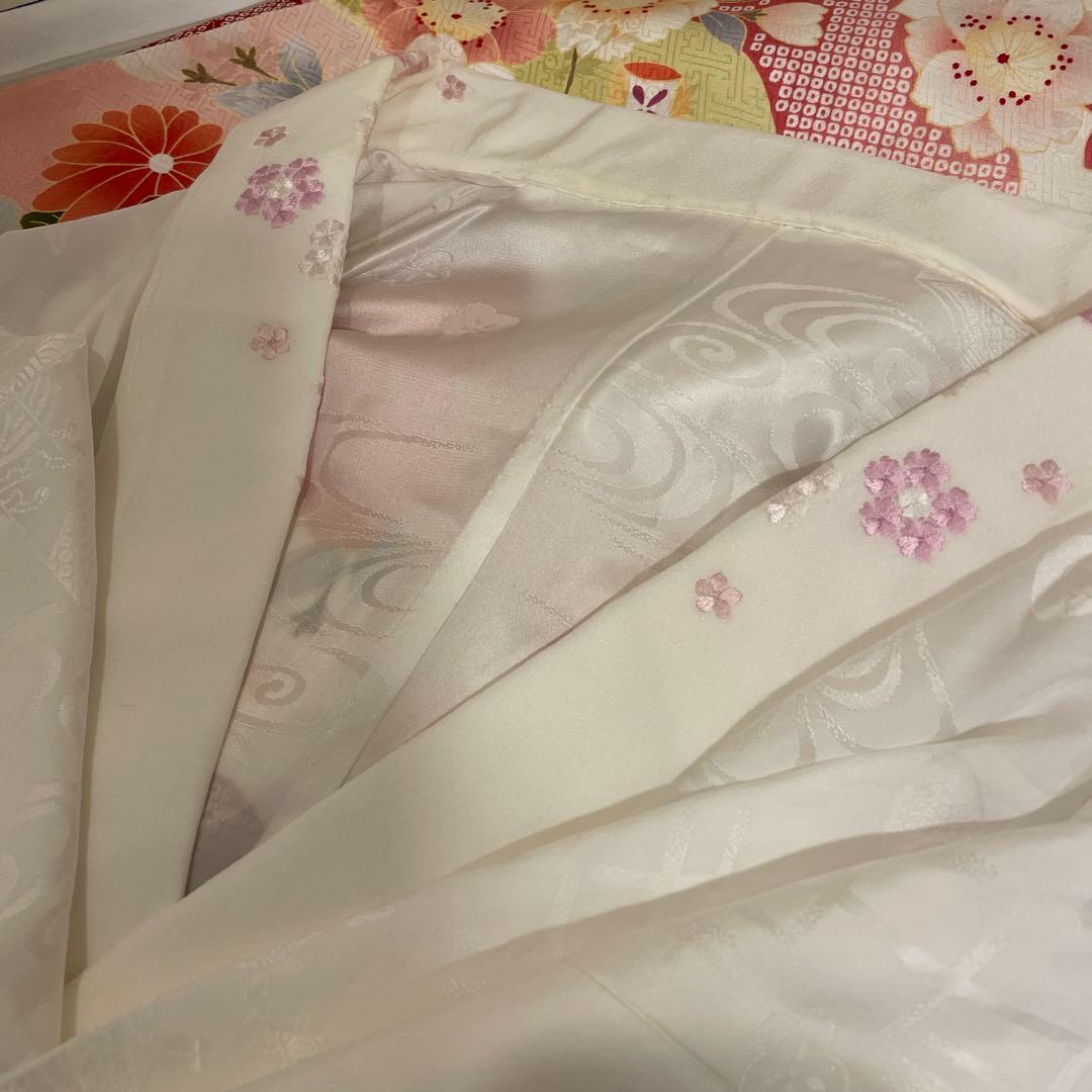 【京都きもの友禅】成人式　振袖と長襦袢のセット　白地に花柄