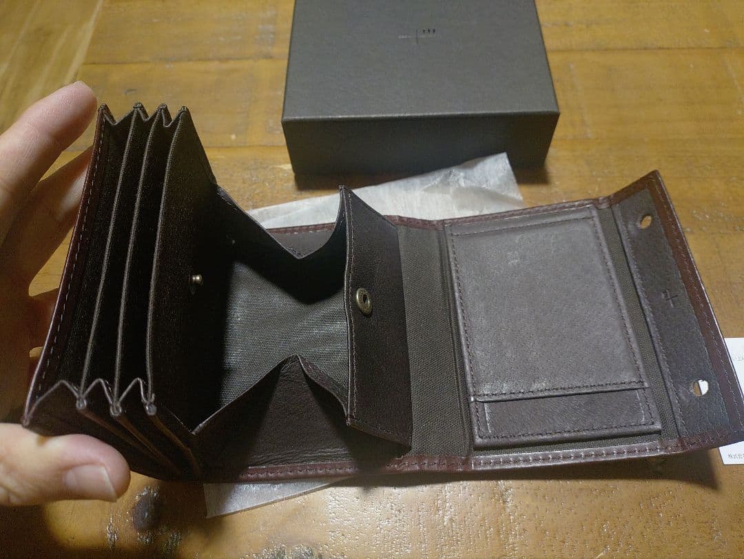 m+エムピウ　ミッレフォッリエ2 　P25 タバコ×チョコ