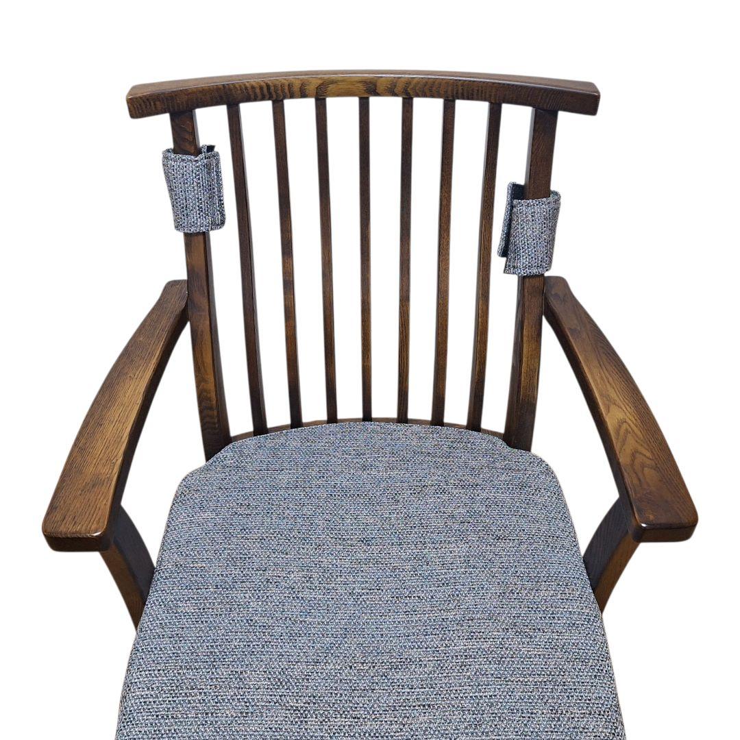 ヒロ様、1脚目　大川家具 春風 肘付回転椅子 天然木 高級チェア