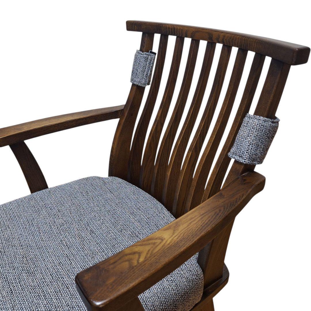 ヒロ様、1脚目　大川家具 春風 肘付回転椅子 天然木 高級チェア