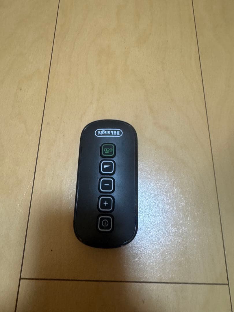 【値下げしました！】De'Longhi オイルヒーター ブラック/ホワイト