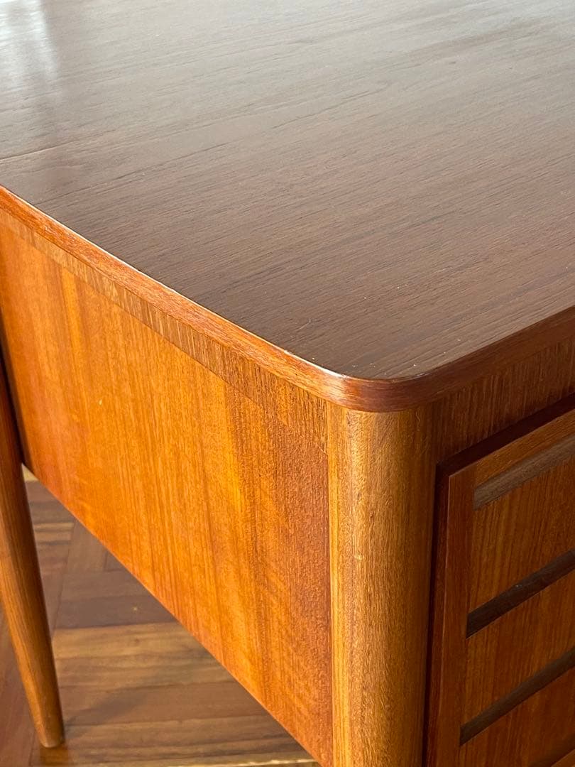 北欧 デンマーク ヴィンテージ チーク オイルフィニッシュ 両袖 デスク