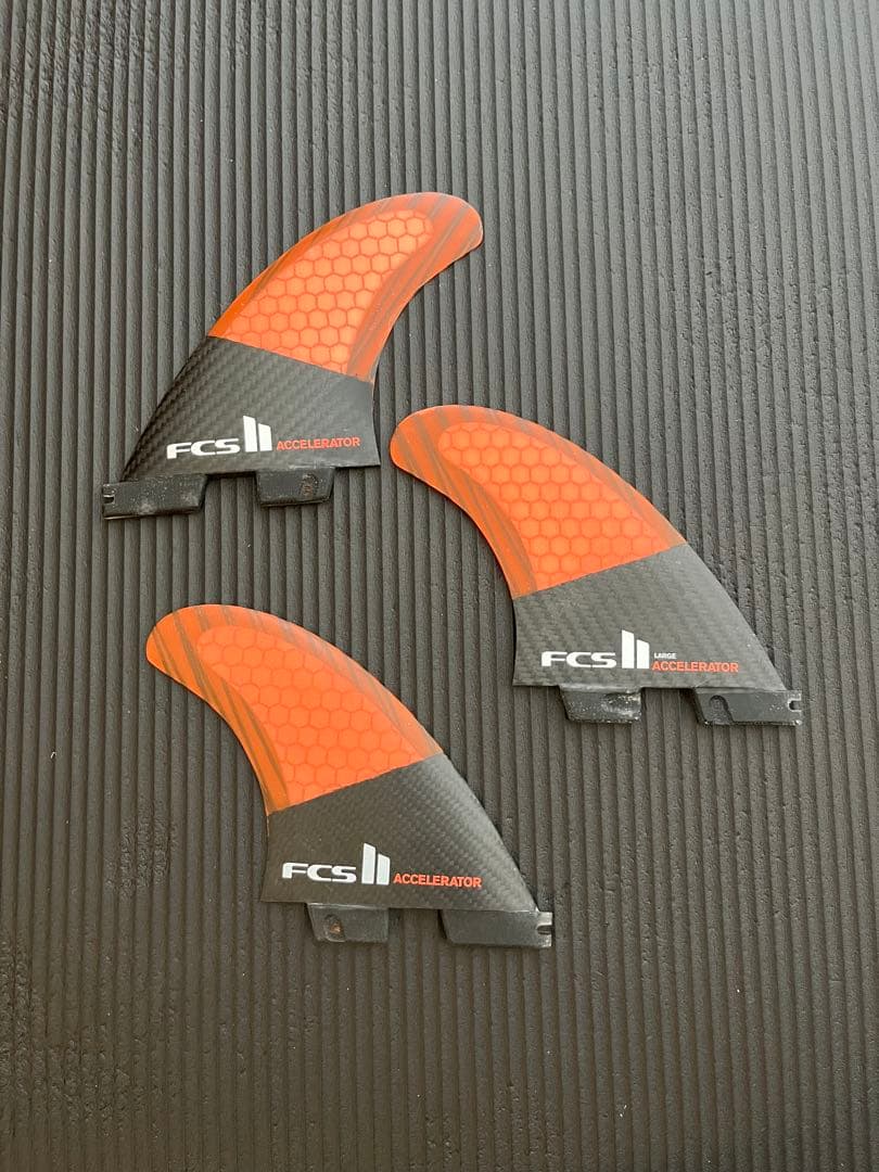FCS2 ACCELERATOR サーフボードフィン Lサイズ
