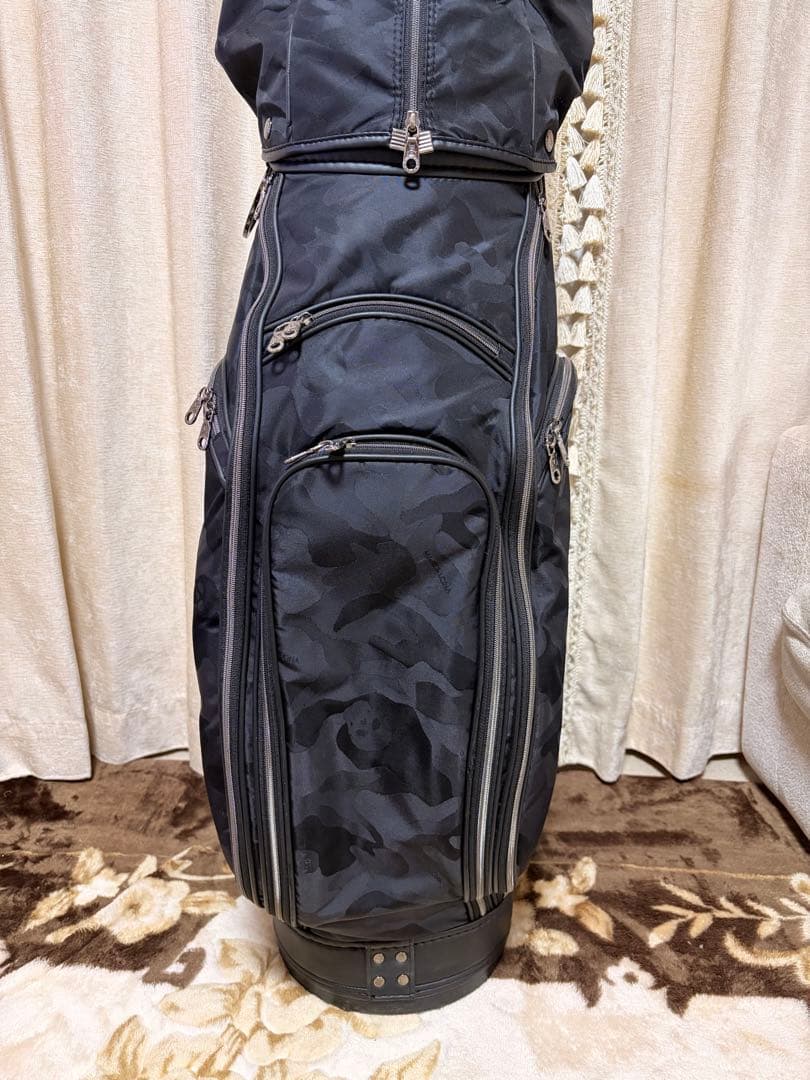 マークアンドロナ　キャディバッグ　ブラック　カモ柄