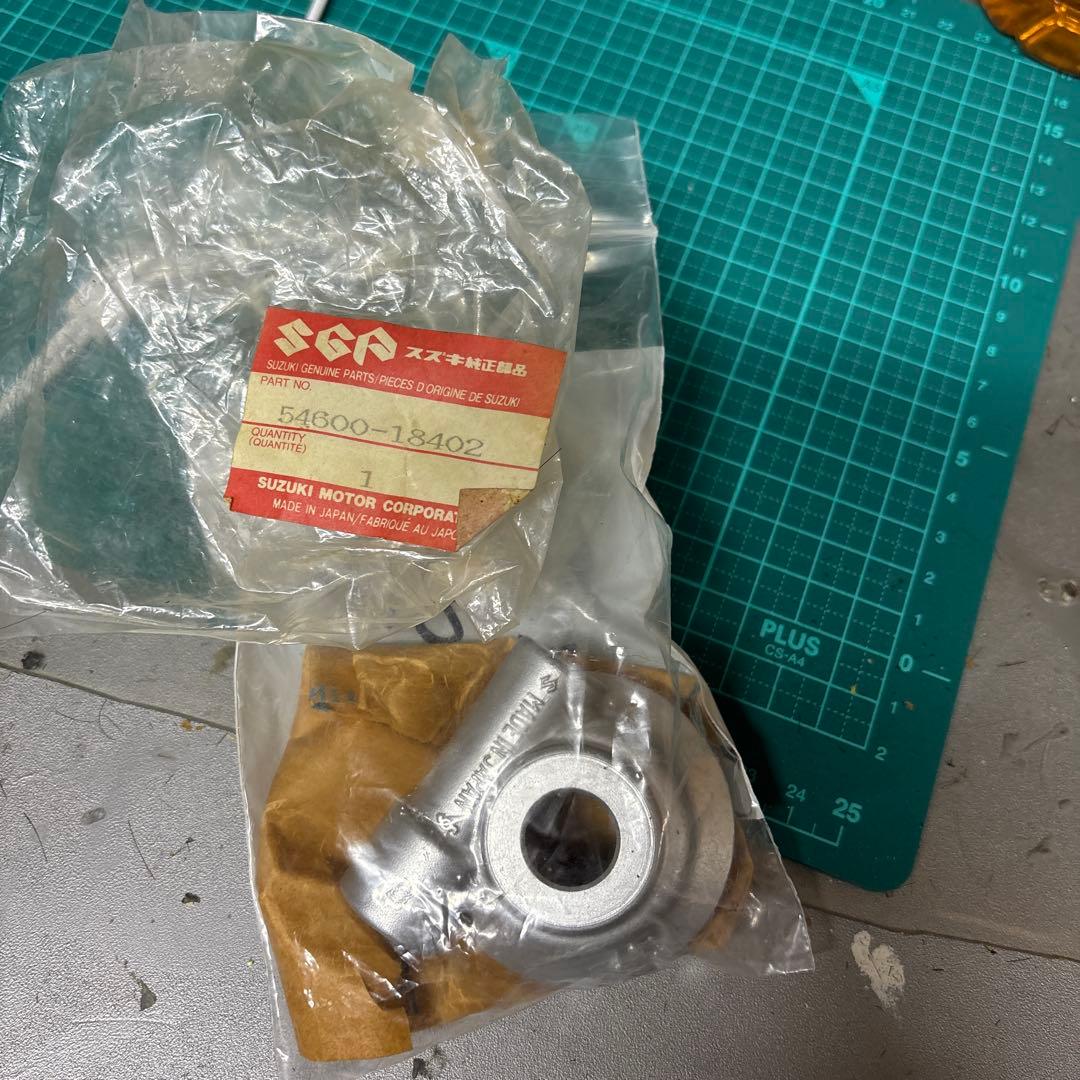 GS750 スピードメーターギア　ASSY純正新品