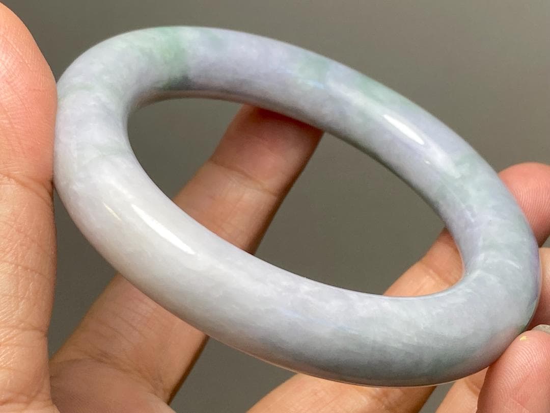 BG9-38 厚手54.0mm糯種薄春彩ラベンダーミャンマー産A貨本翡翠バングル