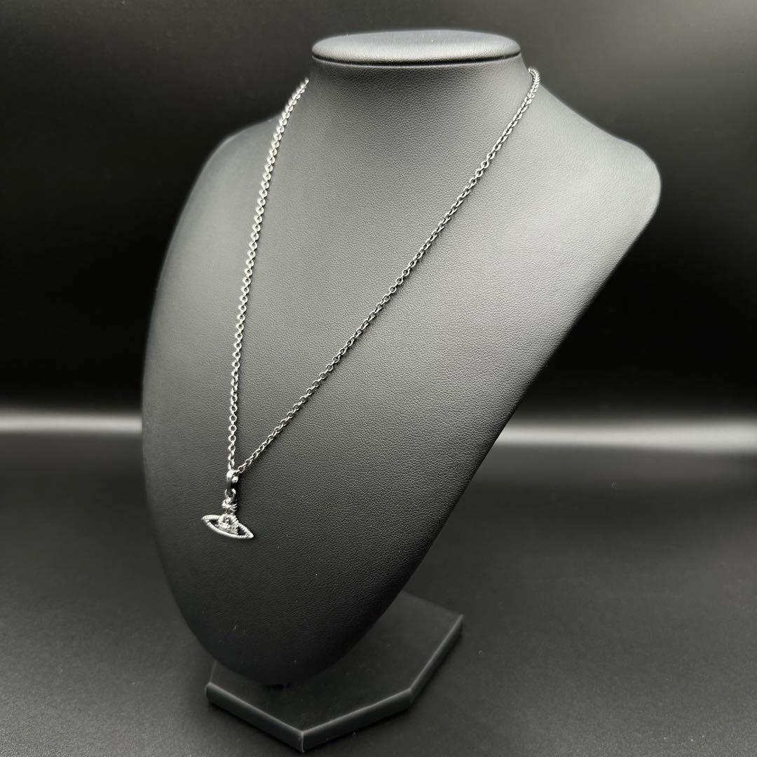 郁　Vivienne Westwood シルバー ブラック色 r8127