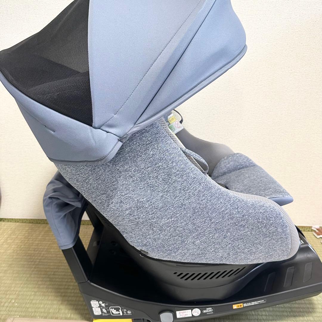 Aprica クルリラ プラス ライト チャイルドシート ISOFIX 回転式