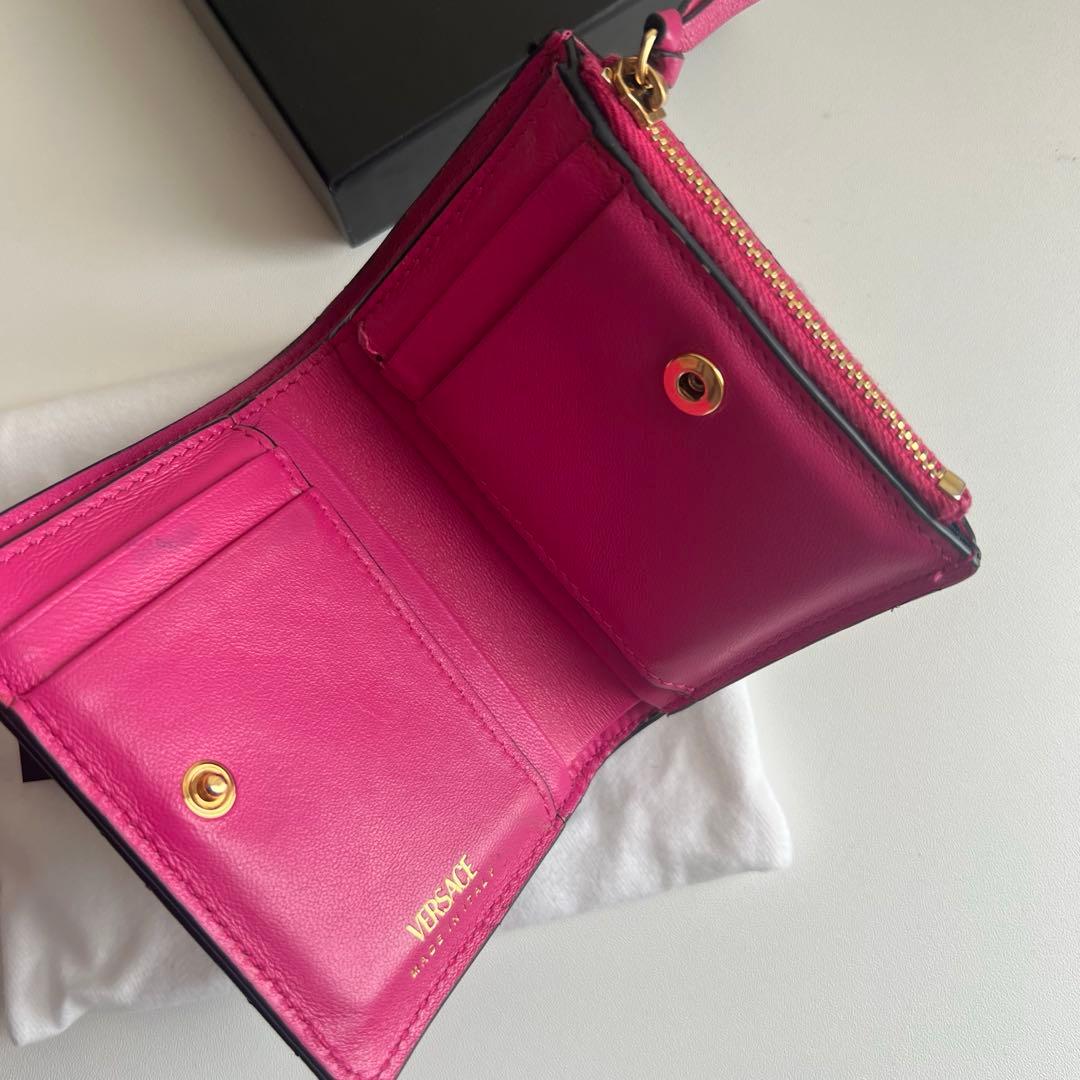 31 極上美品 VERSACE ヴェルサーチ 2つ折り財布