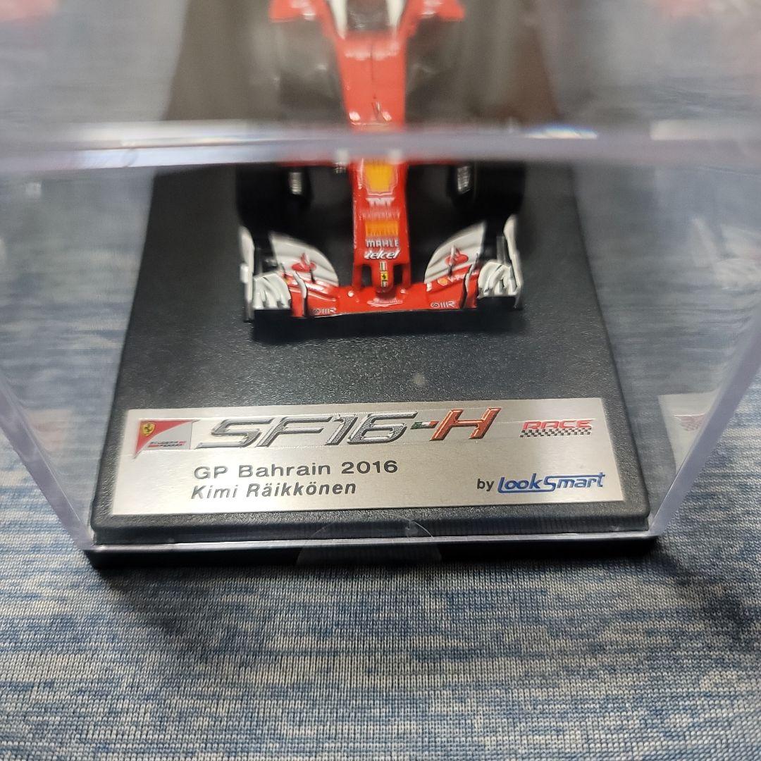ルックスマート SF16-H ミニカー GPバーレーン2016 キミ・ライコネン