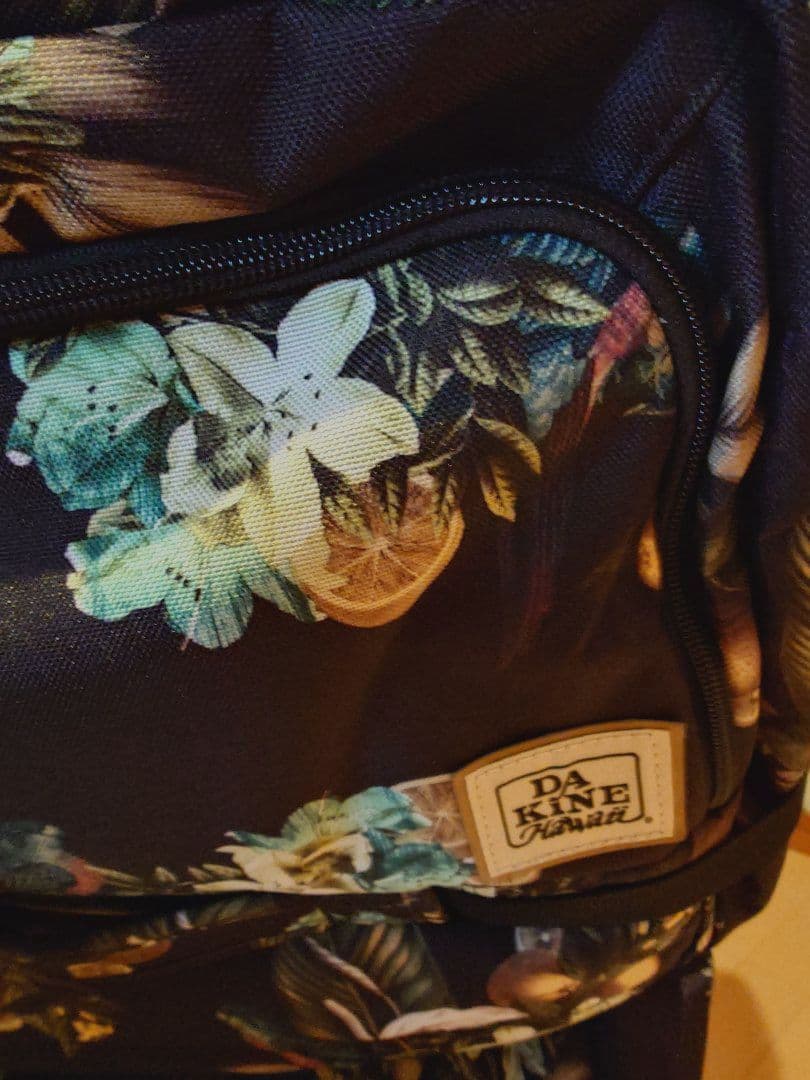 【新品】DAKINE フローラルデザイン キャリーケース