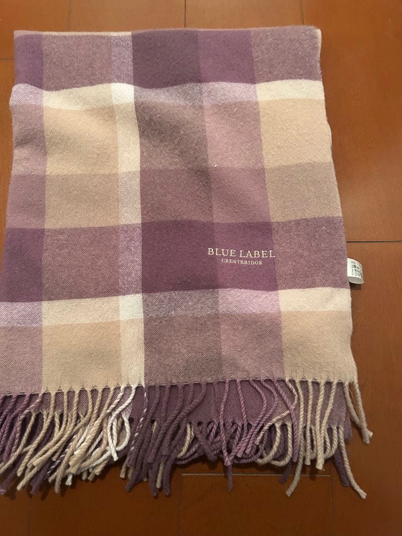 タイムセール❣️ほぼ新品BLUE LABEL クレストブリッジ　ピンク系 ストール