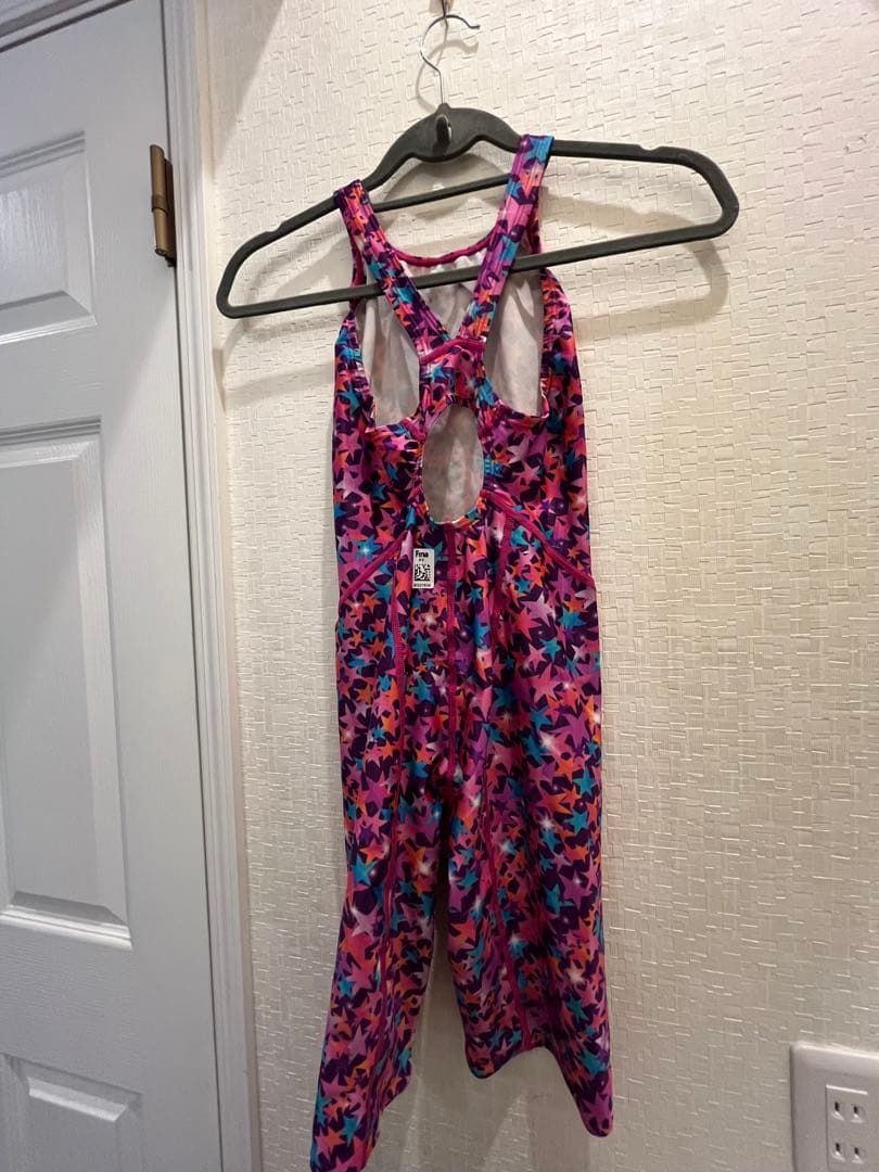 未使用ミズノ✨競泳水着　XLサイズ　星柄　可愛いスポーツ用水着　値下げ済み