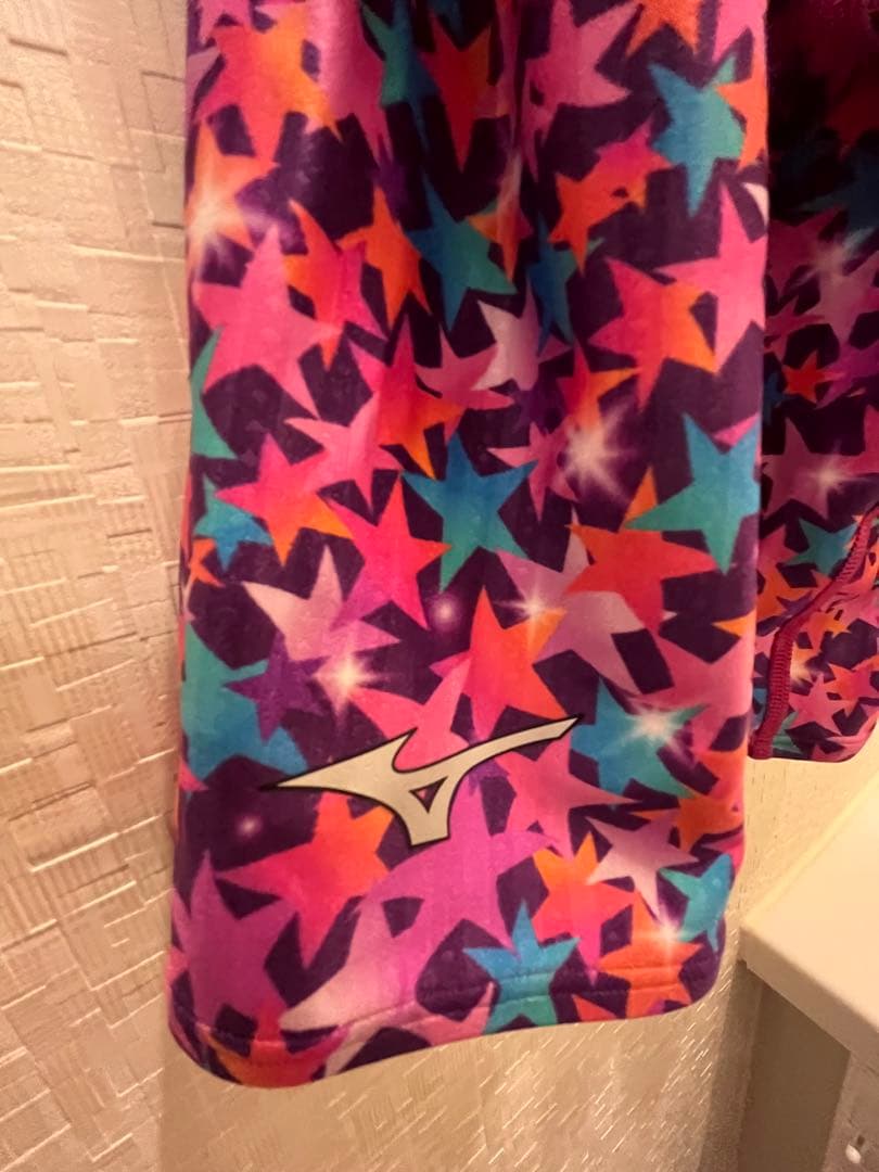 未使用ミズノ✨競泳水着　XLサイズ　星柄　可愛いスポーツ用水着　値下げ済み