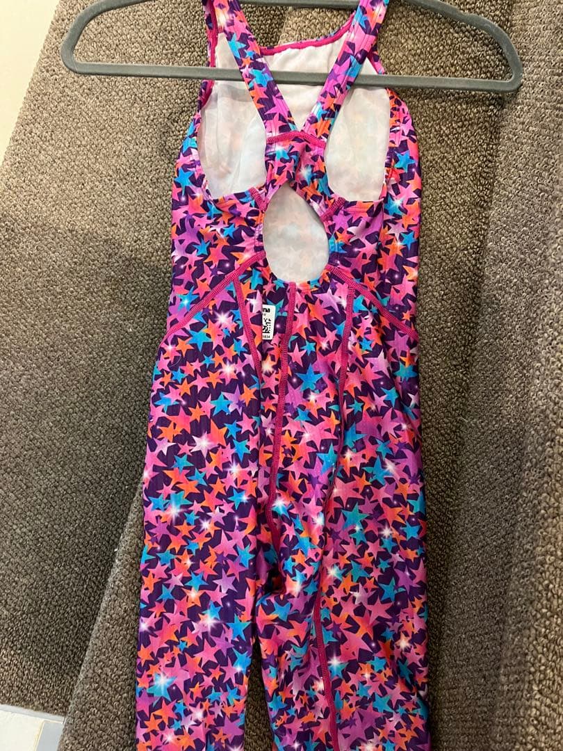 未使用ミズノ✨競泳水着　XLサイズ　星柄　可愛いスポーツ用水着　値下げ済み
