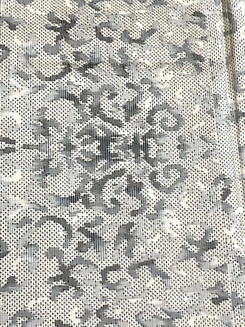 白大島 本場大島紬 経緯絣 単衣 小紋 唐草 居敷当て 美品 イ6628