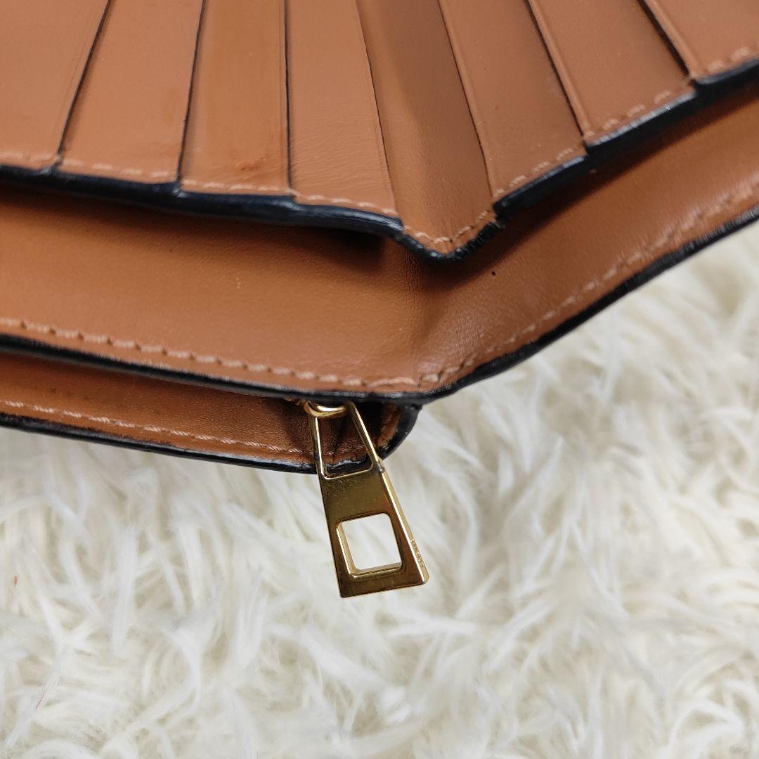 希少　LOEWE　 二つ折り財布 リピート アナグラム ロゴ レザー ブラウン